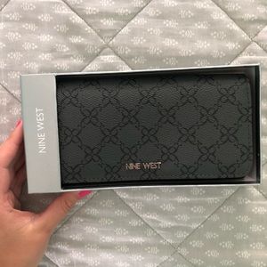 NWT Nine West Wallet